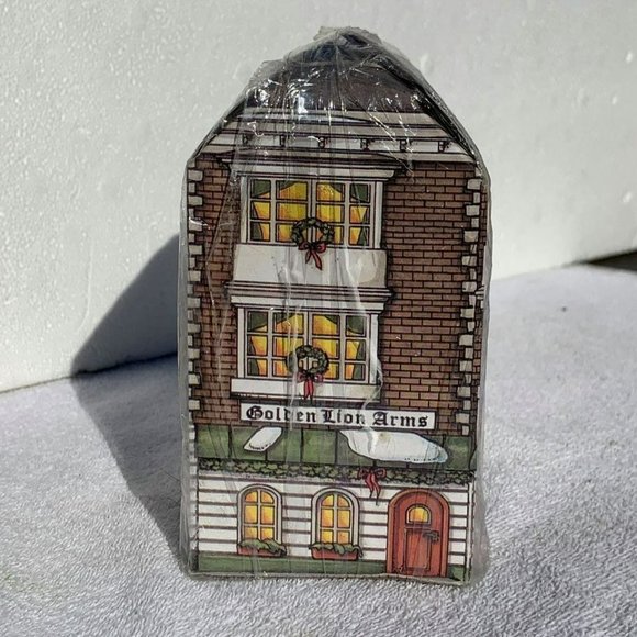 Dept 56 The Crown and Cricket Inn Christmas Village Ornament - 1992 - Picture 4 of 7